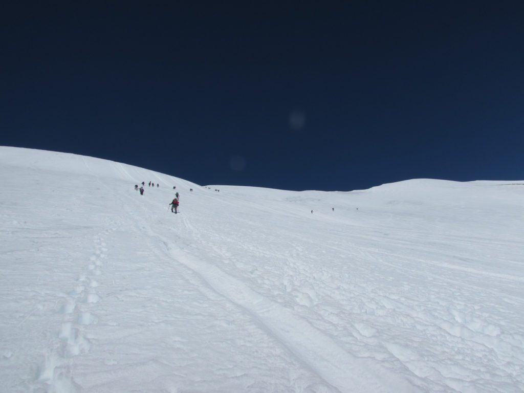 climbers in front of me on the snowfields