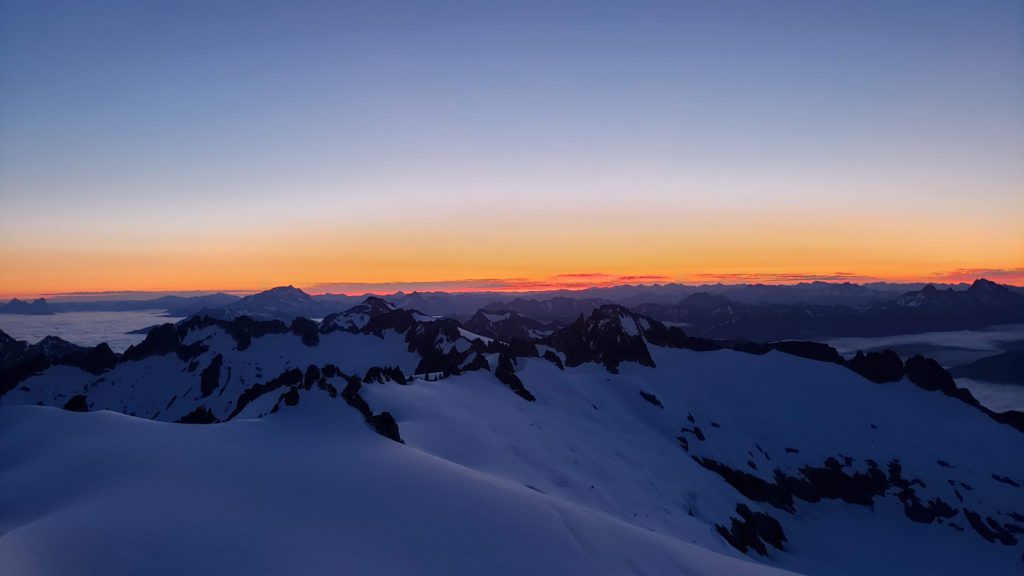 sunrise from the summit of eldorado peak