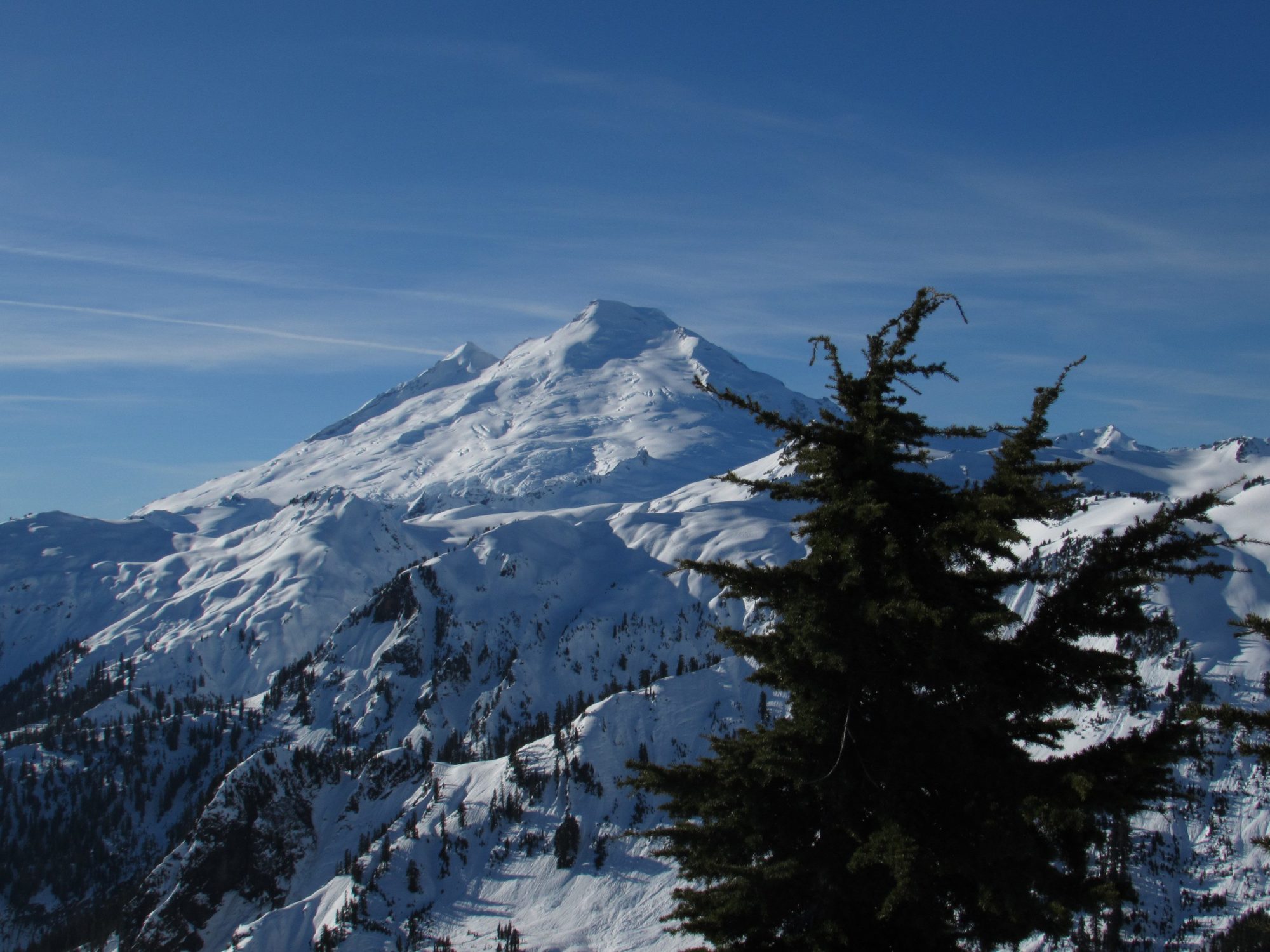 mount baker from artist point snowshoe route