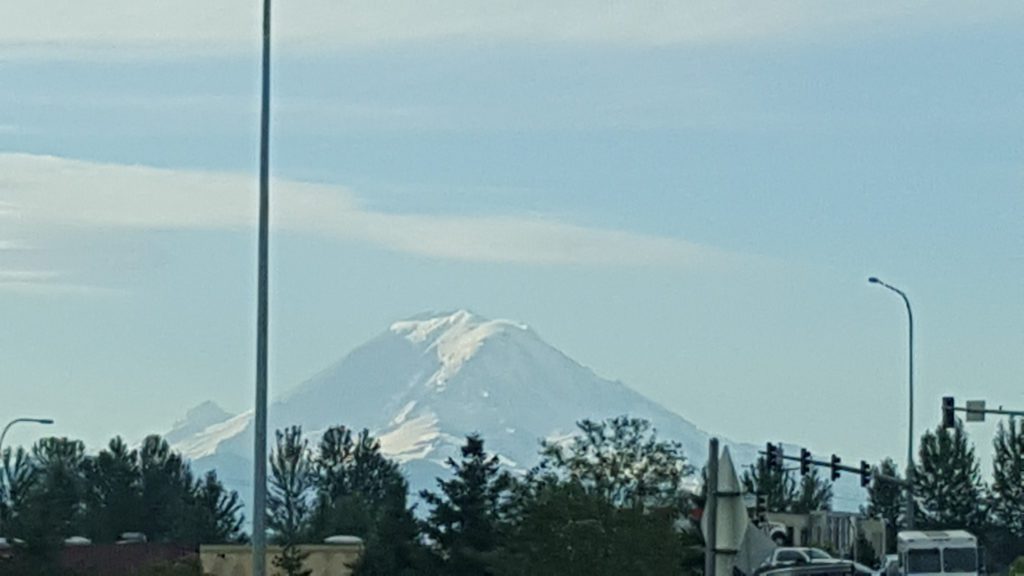rainier from highway 410 on the drive down