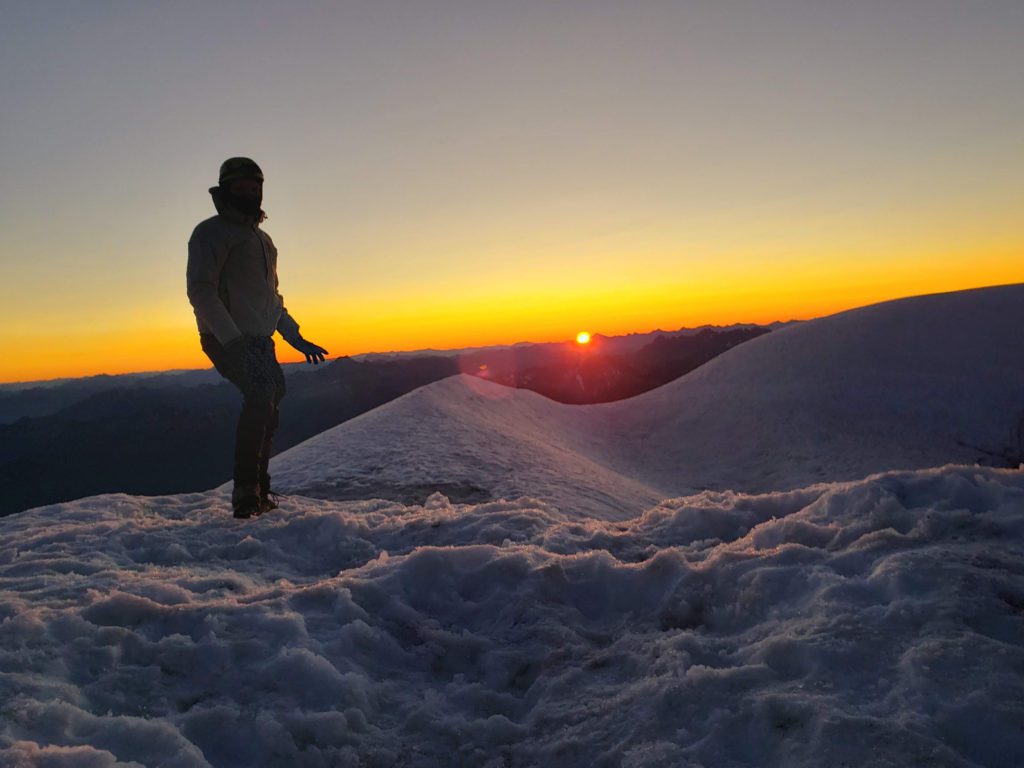 summit sunrise on glacier peak
