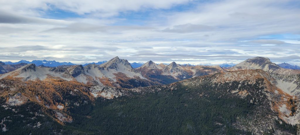 hoodoo peak summit panorama