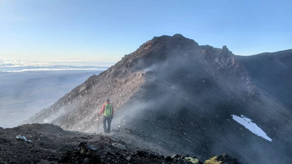 walking the summit ridge of mgāuruhoe